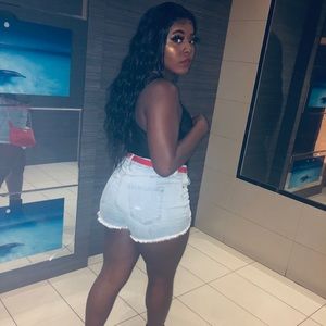 Meet your Posher, Jade